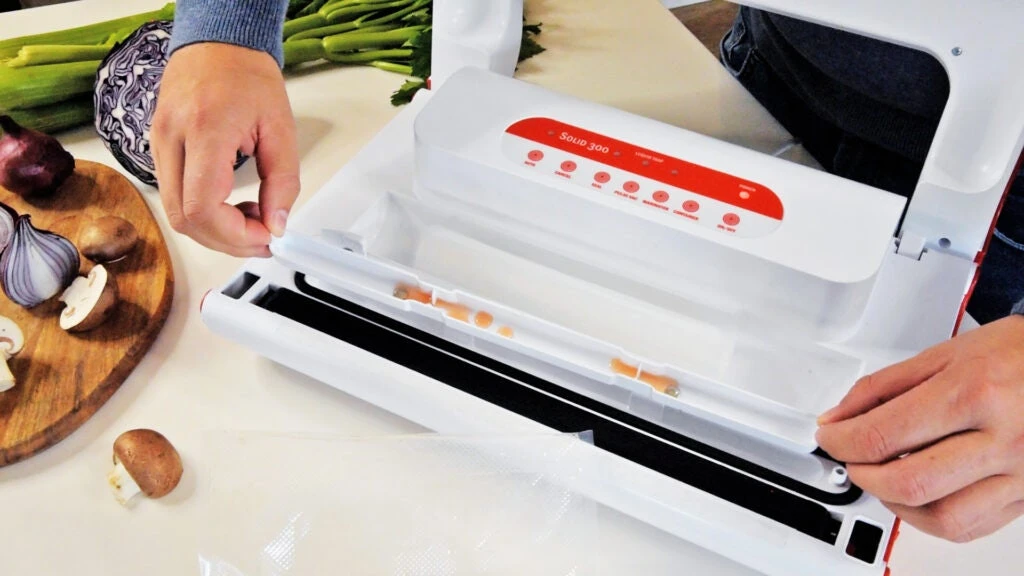 ZeroPak Status Solid 300 Semi Pro Vacuum Sealer 3 ZeroPak Status Solid 300 Semi Pro Vacuum Sealer - Image 3